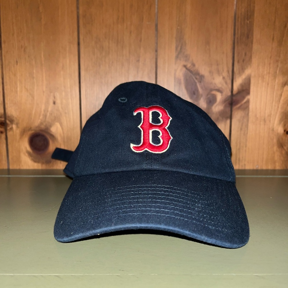 Fan Favorite Red Sox Cap with Red B Logo